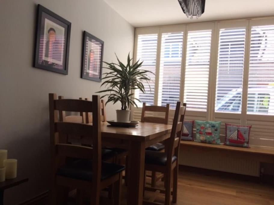 River Road, Littlehampton, Executive Apartment Exteriör bild